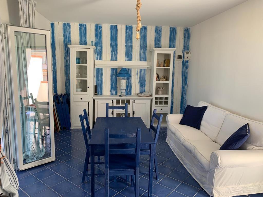 Villa La Casa Sulla Spiaggia à Balestrate Extérieur photo